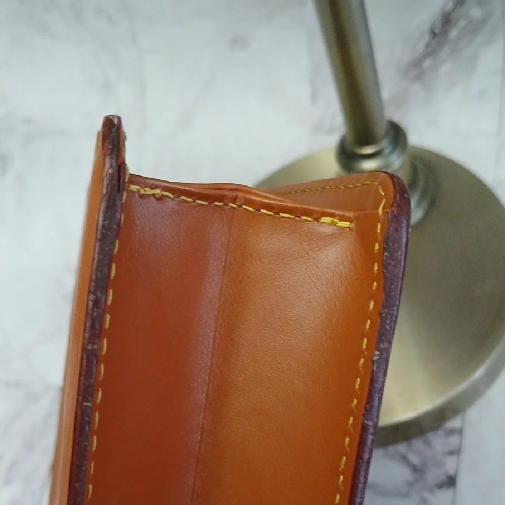 Louis Vuitton Authentic Epi Leather Clutch - Picture 4 of 7